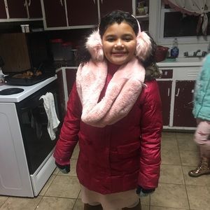 Meet your Posher, Eva